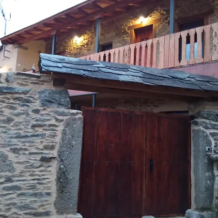 Holiday home Casa La Ti Maria La Viuda Riego de Lomba
