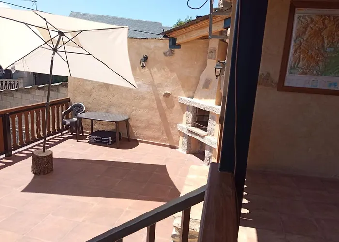 Casa La Ti María La Viuda * Riego de Lomba