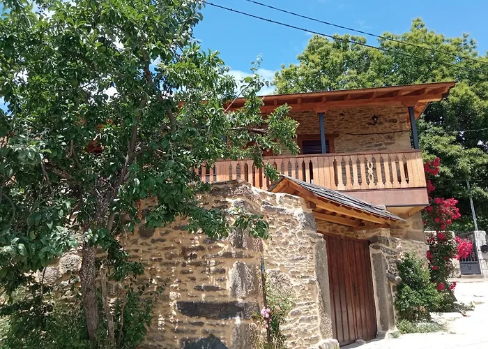 Casa La Ti María La Viuda Сasa de vacaciones Riego de Lomba